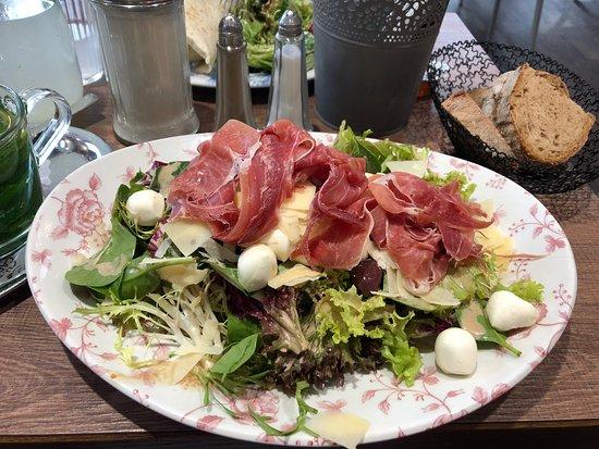 Ullmann's Zuckerbackerei